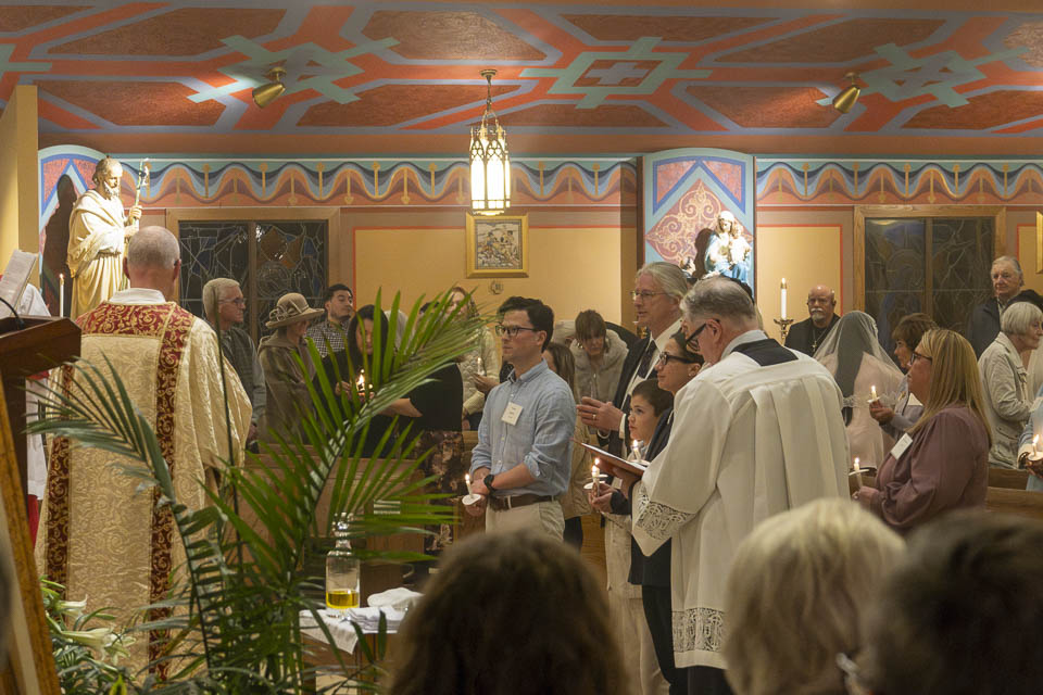 2026-StMary-EasterVigil (94 of 215).jpg